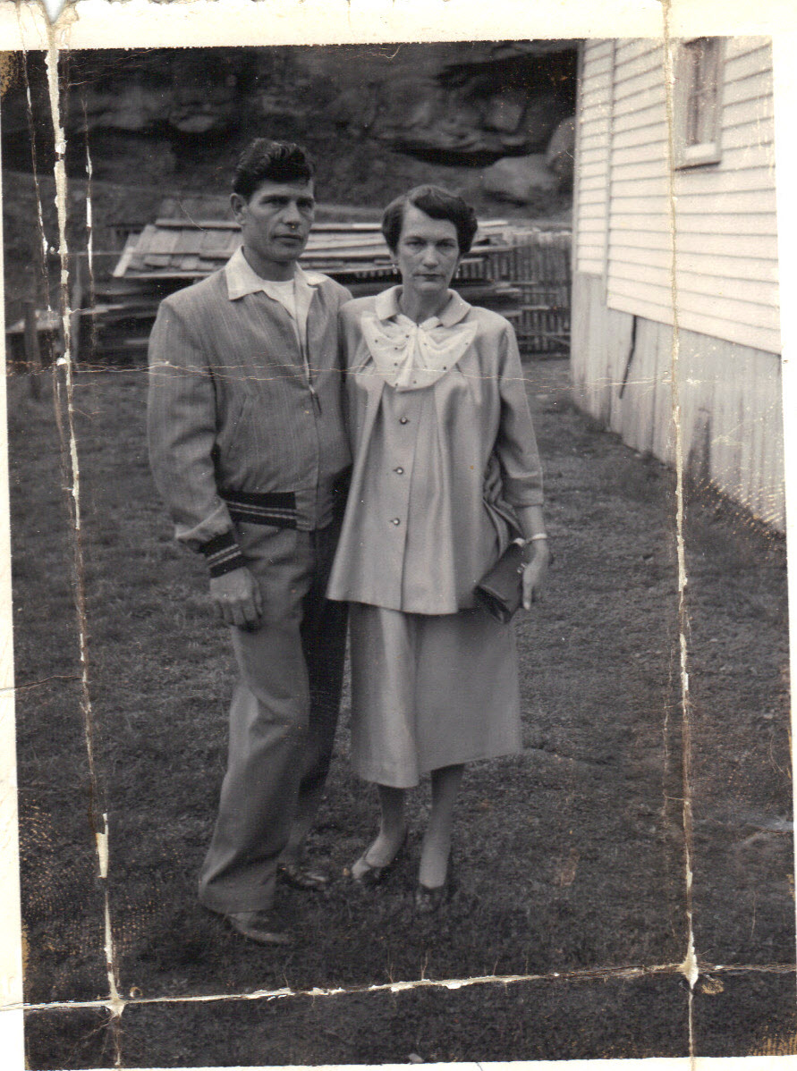 Dad Mom & Curtis 1957